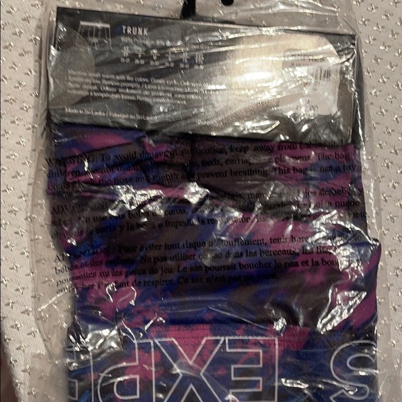 Men’s Express Performance Trunk - Picture 2 of 3